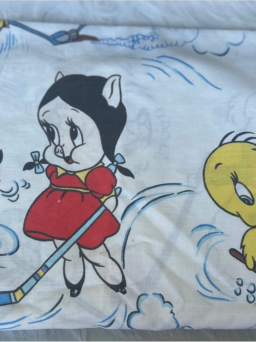 1980’s Warner Bros Looney Tunes Hockey Pillowcase